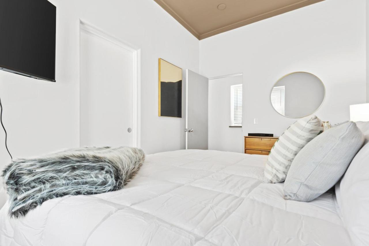 115 N Main Huge 2 Bedroom Unit On Main Street Saint Charles Dış mekan fotoğraf